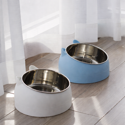 gamelle chat duo blanc et bleu sur le plancher du salon cuty cat